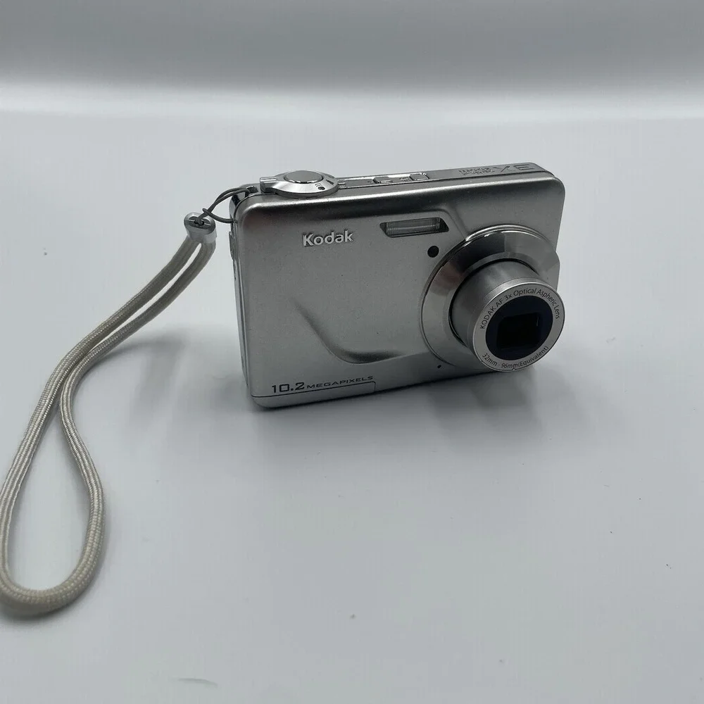 Kodak EasyShare C180 Compact Digital Camera 10.2MP 3x Zoom 2.4